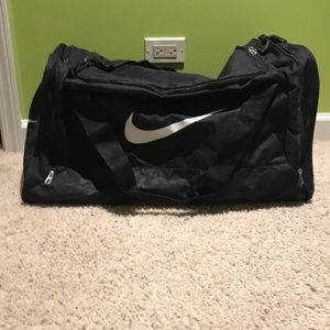LIKE NEW 2 NIKE DUFFLES FOR SALE